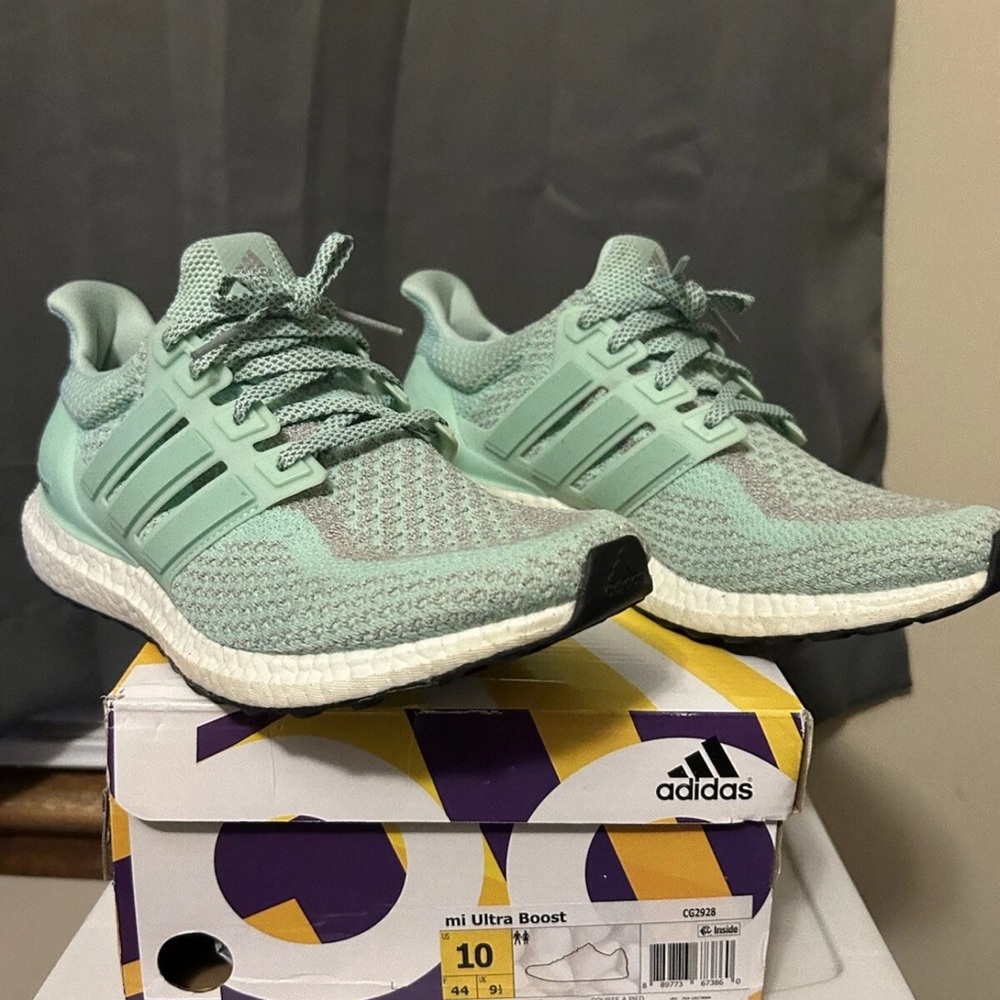 UltraBoost 2.0 LTD Lady Liberty CG2928 size 10